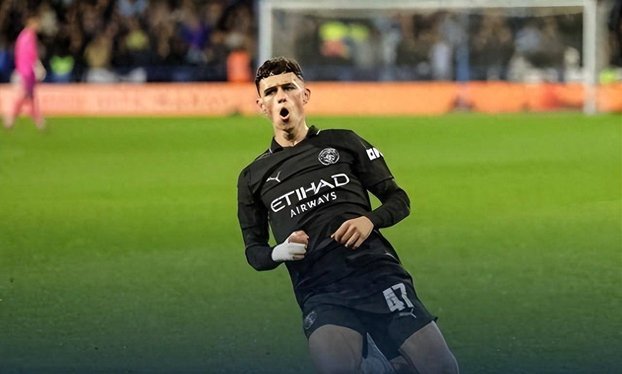 曼城训练开放日，赛前主帅复盘引欢呼，欧篮联在即，年轻球员得到机会 