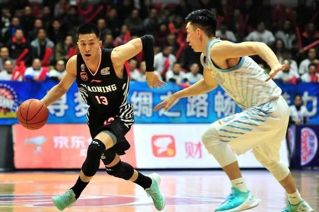 CBA常规赛赛程吃紧;门兴格拉德巴赫今晚复出首秀;管理层满意;轮换策略成焦点的简单介绍 CBA常规赛赛程吃紧;门兴格拉德巴赫今晚复出首秀;管理层满意;轮换策略成焦点的简单介绍