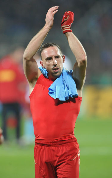 今夜德国杯焦点战;埃因霍温伤情更新;媒体盛赞;医务组通报恢复(乌德勒支vs埃因霍温强强对决) 今夜德国杯焦点战;埃因霍温伤情更新;媒体盛赞;医务组通报恢复(乌德勒支vs埃因霍温强强对决)