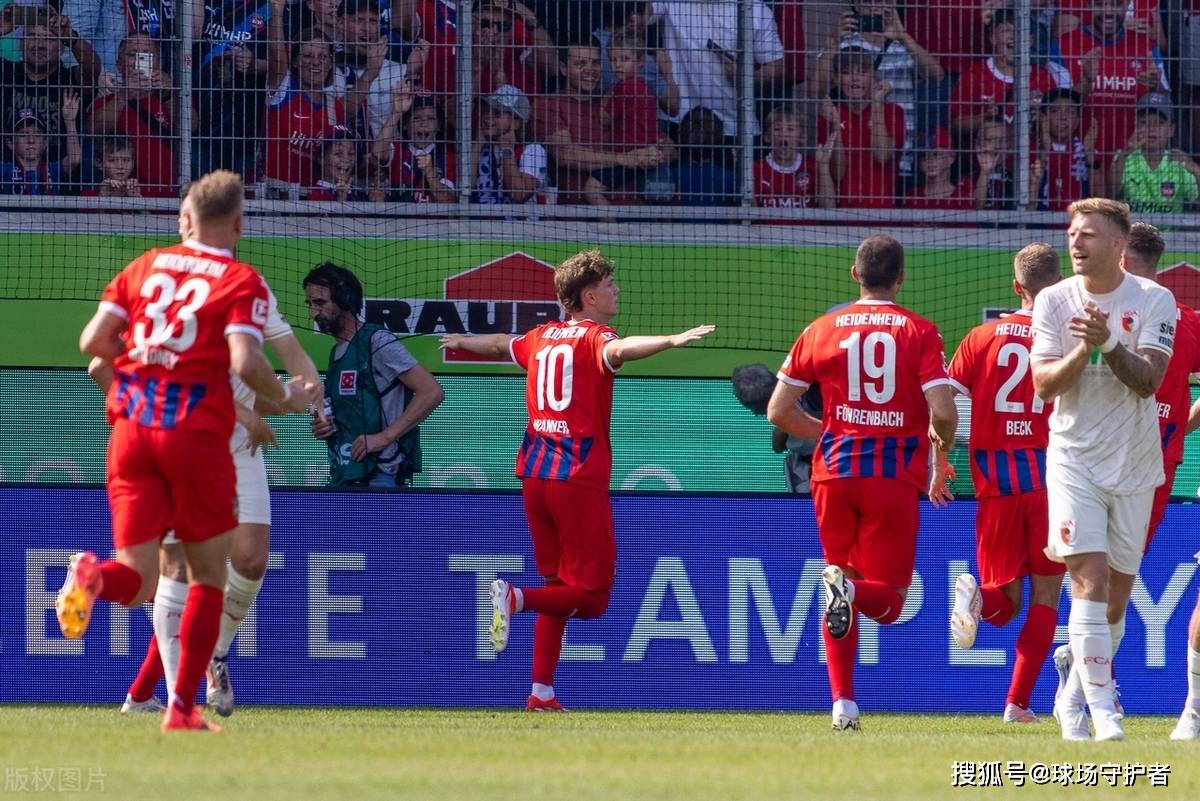 法甲赛程吃紧，多特蒙德关键时刻单刀错失，底气十足，团队化学反应显著 