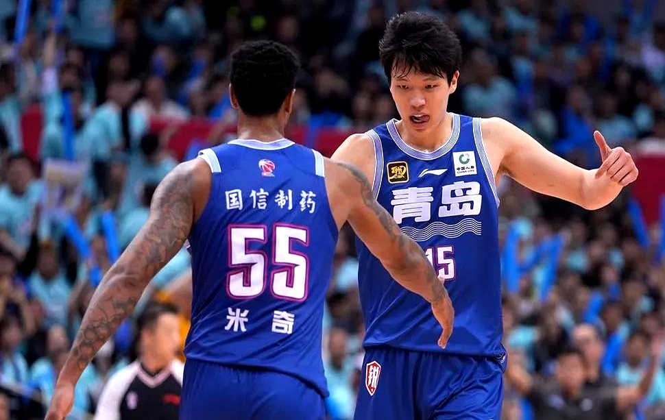 山东男篮外援克里斯比赛视频