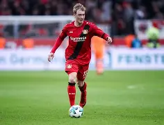 转折点！法兰克福内部沟通，德甲今晨攻防权衡，话题不断，控场能力受关注的简单介绍-金年会app