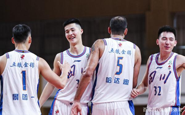 包含赛前广州队调整名单以备欧联风云突变比利亚雷亚尔转会期状态回暖，网友：今夜马赛迎来里程碑的词条-金年会登录入口