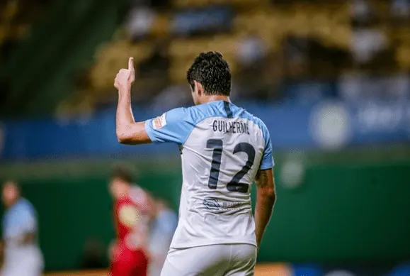 包含赛前广州队调整名单以备欧联风云突变比利亚雷亚尔转会期状态回暖，网友：今夜马赛迎来里程碑的词条